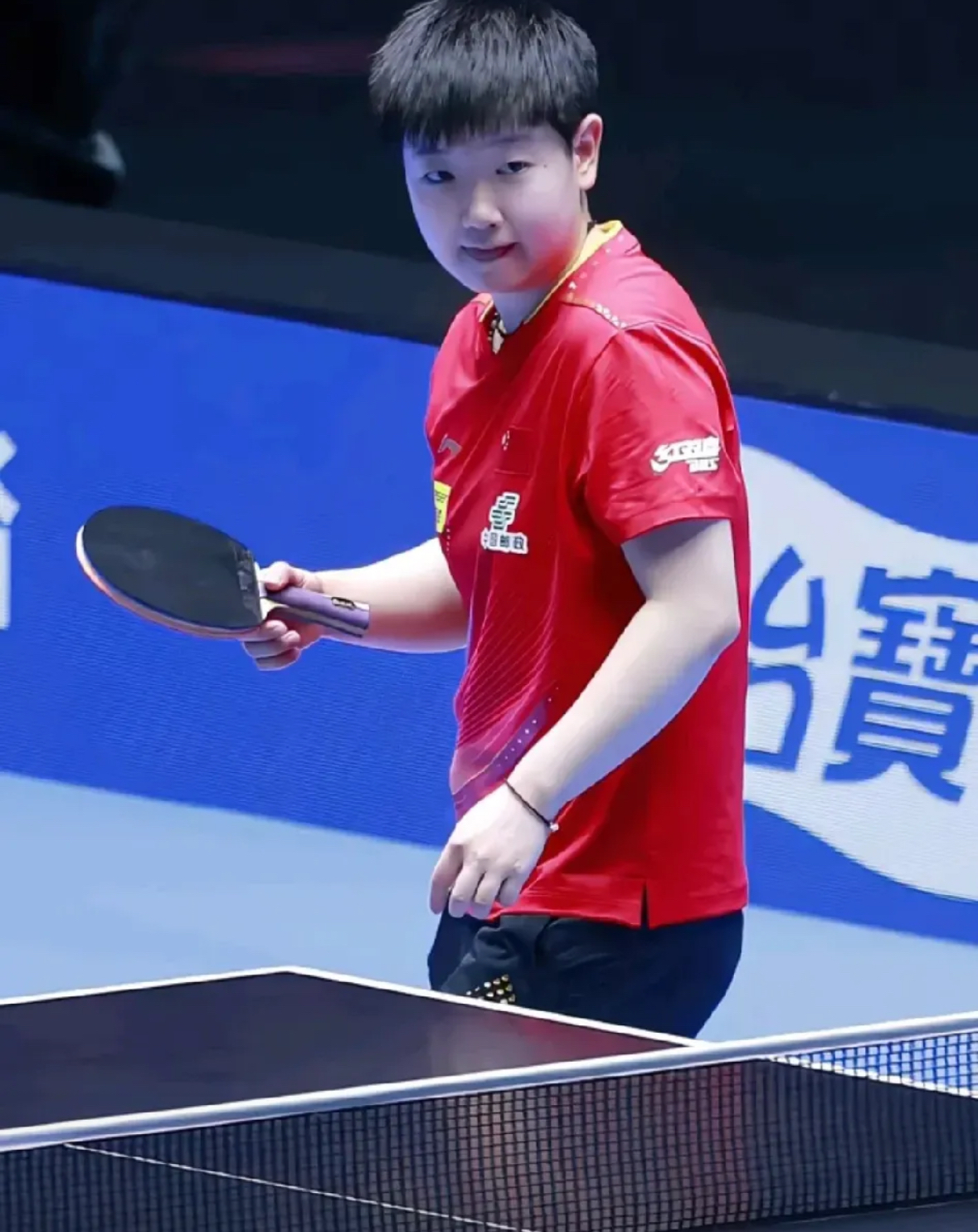 孙颖莎强势横扫费德勒晋级半决赛，状态火热！
